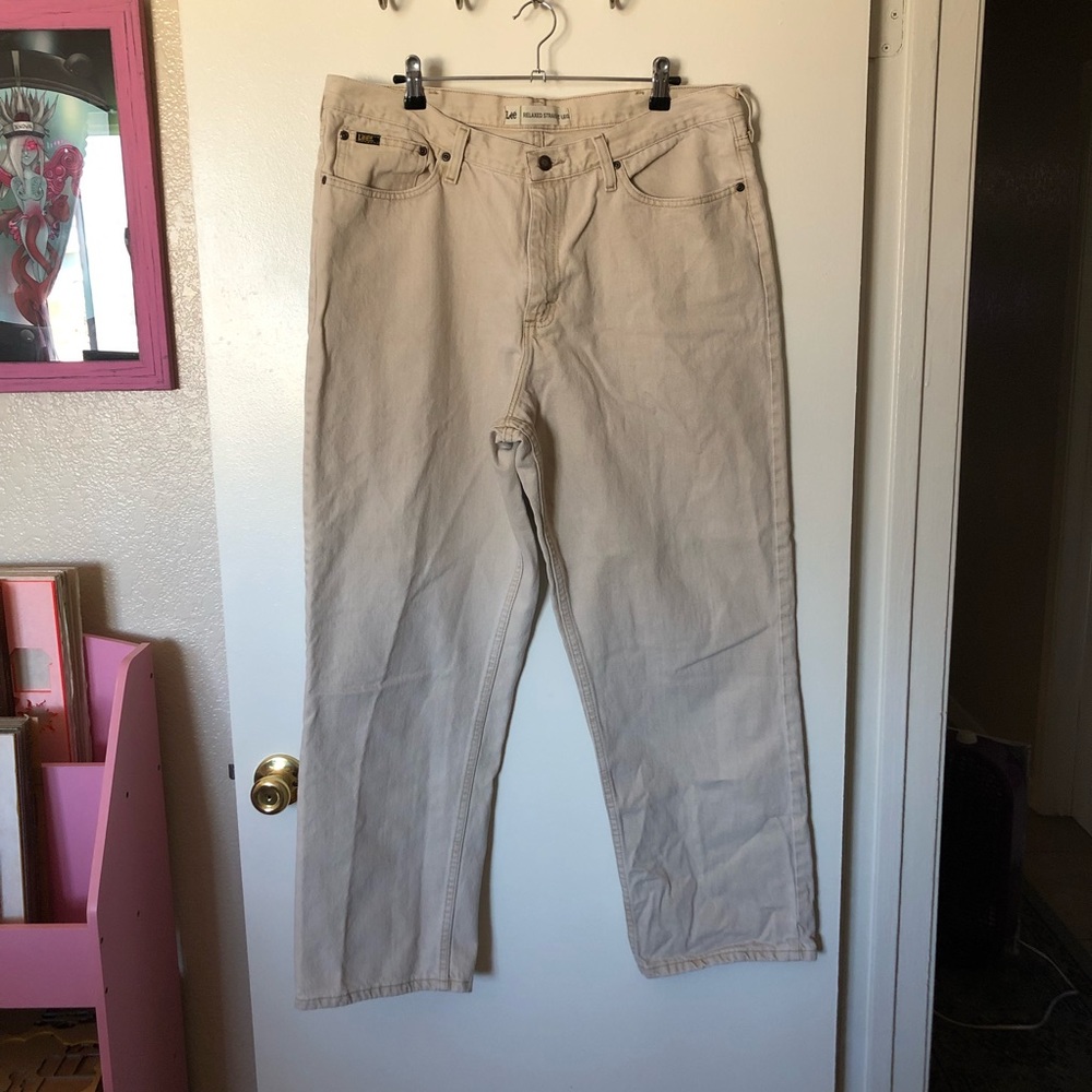 4/$30 🌈 Vintage Lee jeans in creamy white!